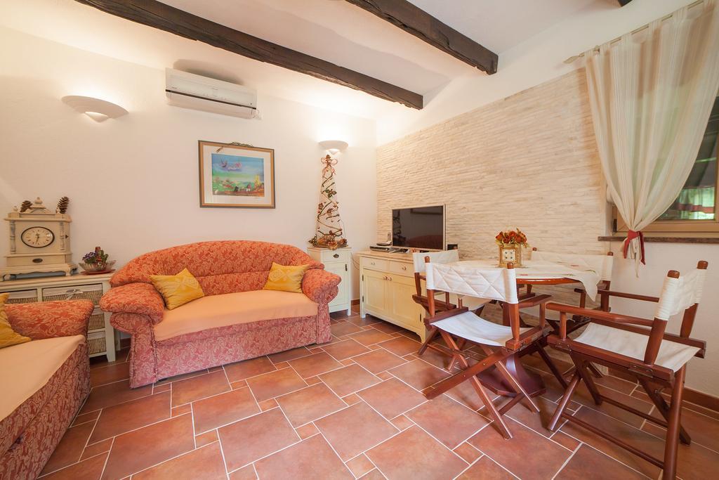 Nika Hotell Čatrnja Exteriör bild